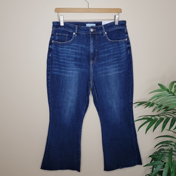 LOFT Jeans Nwt Loft High Rise Petite The Curvy Kick Crop Jeans